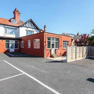 mulberry-suite-sasco-apartments.hotelsin-chester.com/